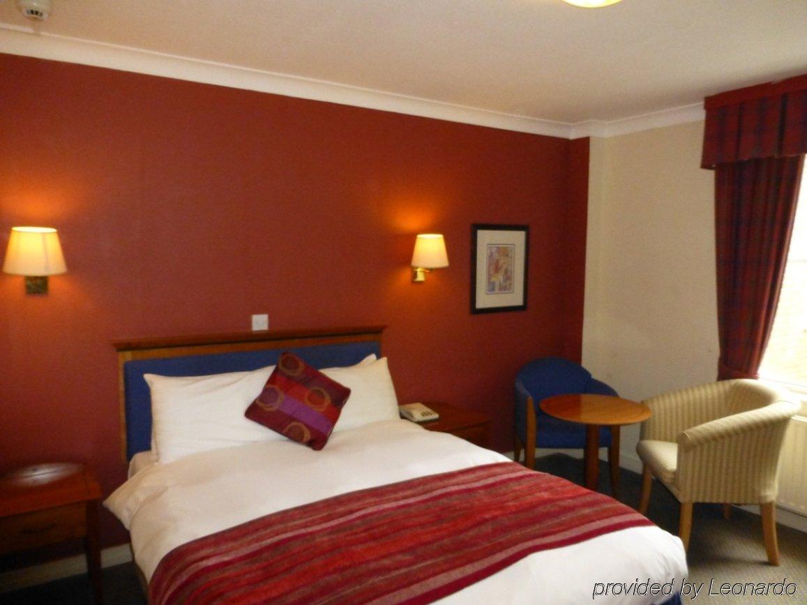 Waterloo Hotel Crowthorne Zewnętrze zdjęcie
